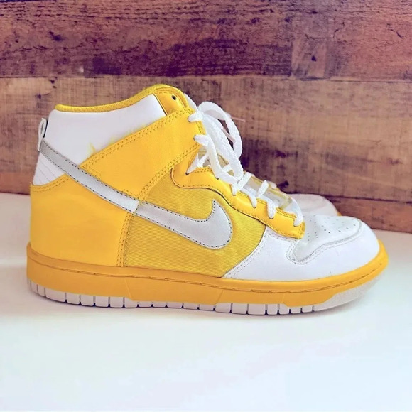 Nike Air Dunk Yellow High Top Sneakers 318676-101 - Picture 1 of 8